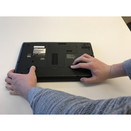 Замена батареи Toshiba Satellite C55Dt-A5306